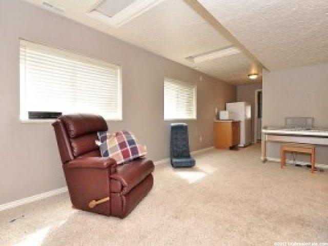 843 W 1470 N, Clinton, UT 84015 — photo 8