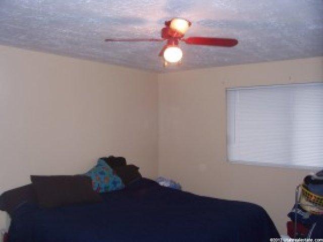 949 S 225 E, Layton, UT 84041 — photo 10