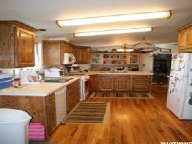3268 W 1800 N, Clinton, UT 84015 — photo 7