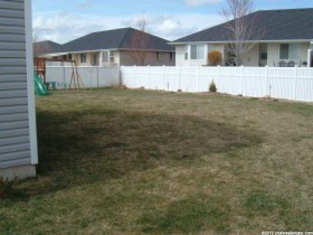 1796 W 1975 S, Syracuse, UT 84075 — photo 11