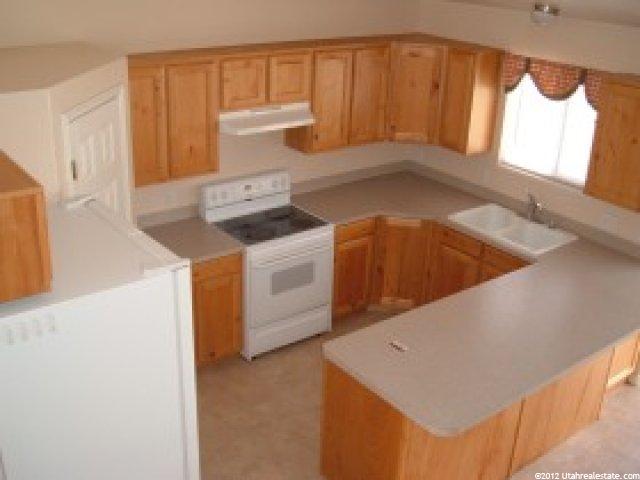 1796 W 1975 S, Syracuse, UT 84075 — photo 4