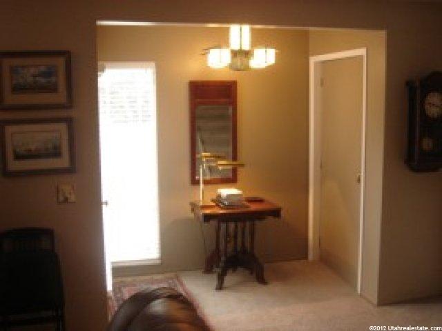 5718 S 1580 E, Holladay, UT 84121 — photo 2