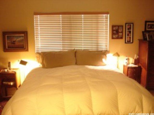 5718 S 1580 E, Holladay, UT 84121 — photo 8