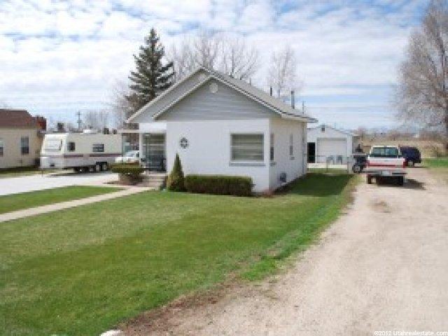 2025 N 2000 W, Farr West, UT 84404 — photo 10