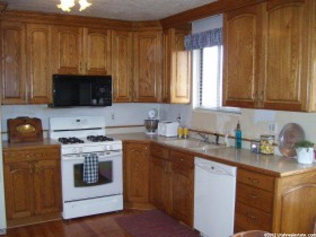 777 W 2300 N, West Bountiful, UT 84087 — photo 2