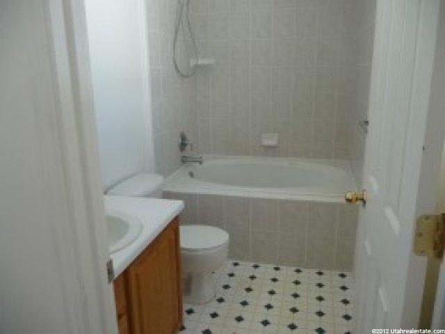 307 E 1625 N, Layton, UT 84041 — photo 6