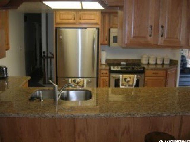 2646 E Antelope Dr, Layton, UT 84040 — photo 4