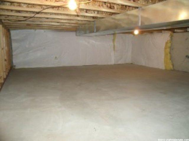 2084 N 2090 W, Clinton, UT 84015 — photo 6