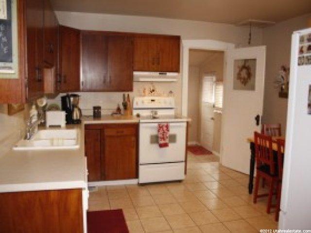 8191 S 1000 E, Sandy, UT 84094 — photo 2