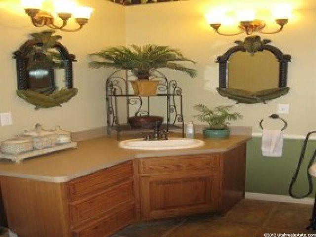 3100 S 1475 W, West Haven, UT 84401 — photo 8