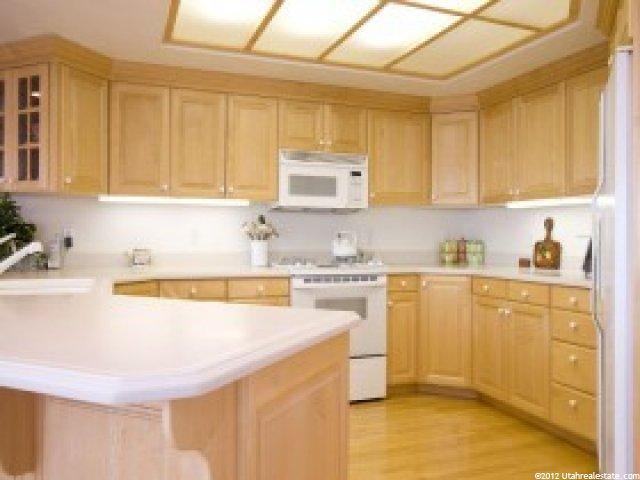 954 S Barton Ct E, Bountiful, UT 84010 — photo 5