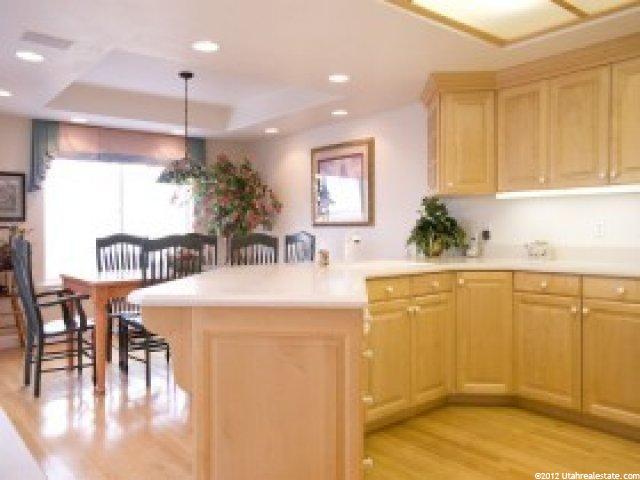954 S Barton Ct E, Bountiful, UT 84010 — photo 6