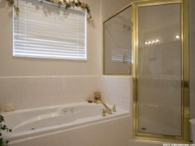954 S Barton Ct E, Bountiful, UT 84010 — photo 9