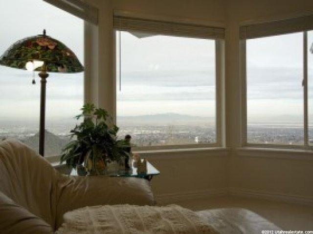 954 S Barton Ct E, Bountiful, UT 84010 — photo 10