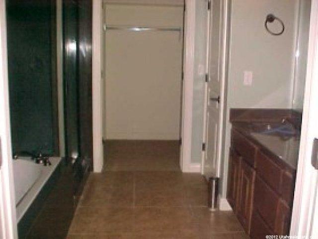 431 N 1050 E, Layton, UT 84040 — photo 8