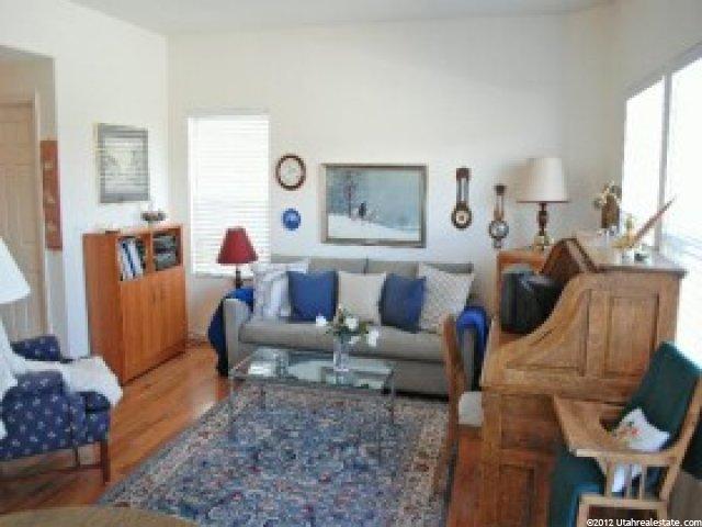 157 E Flowerfield Dr S, Draper, UT 84020 — photo 2