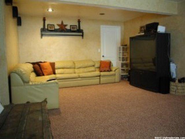 736 E 2200 S, Clearfield, UT 84015 — photo 3