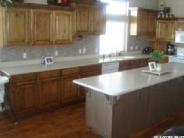 1942 View Dr, South Weber, UT 84405 — photo 2