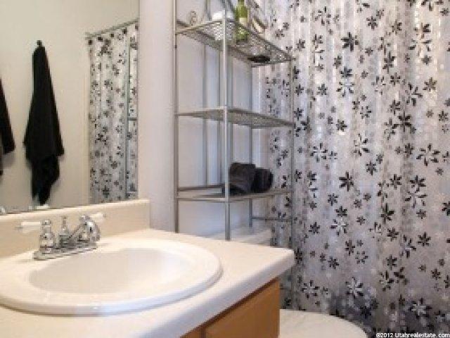 2018 N 2195 W, Clinton, UT 84015 — photo 8