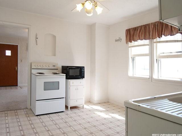 2259 W 1800 N, Clinton, UT 84015 — photo 5