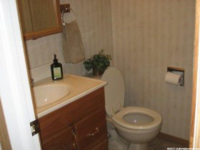 3045 Orchard Dr, Bountiful, UT 84010 — photo 6