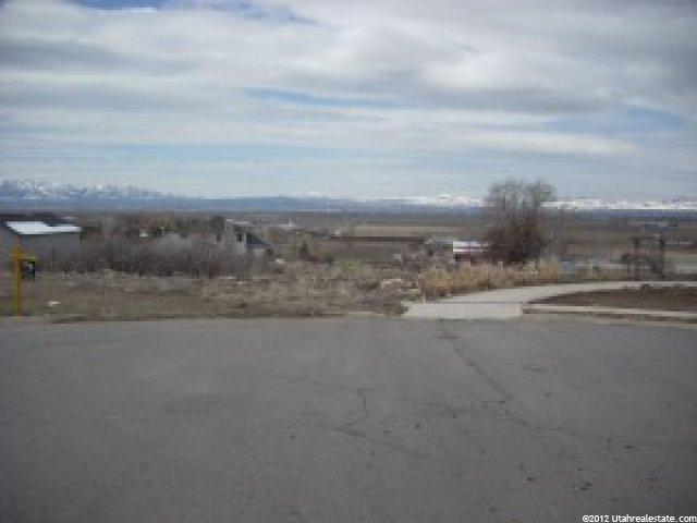 477 N 350 E, Hyde Park, UT 84318 — photo 8