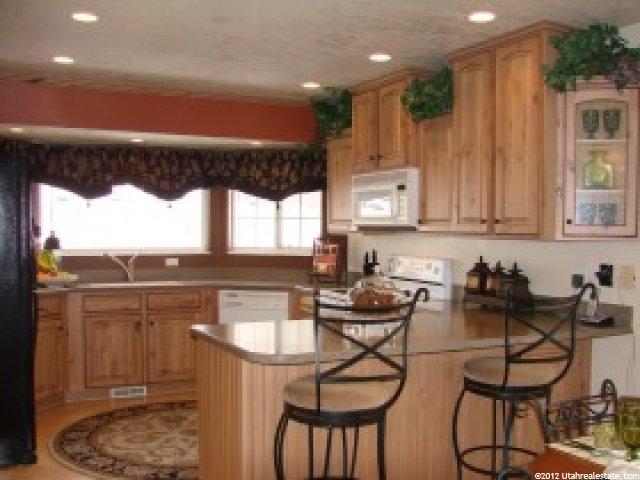 2103 E 250 N, Layton, UT 84040 — photo 4