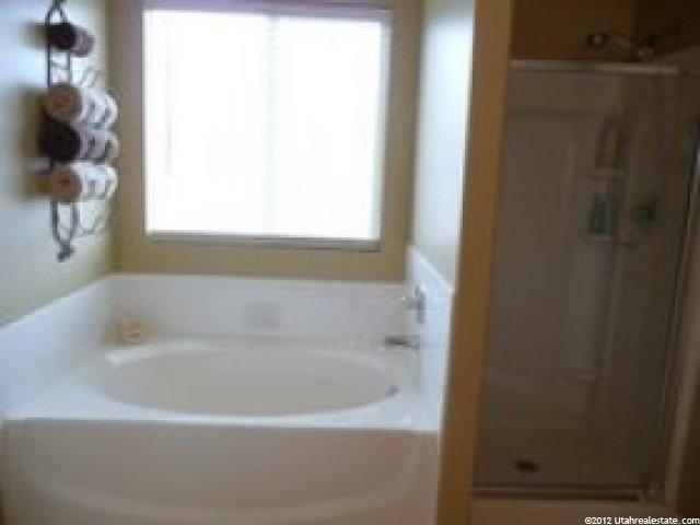 793 W 2095 N, West Bountiful, UT 84087 — photo 9