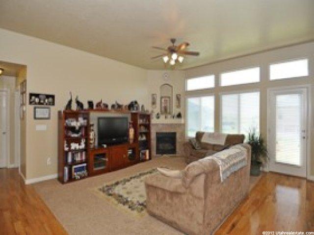 547 W 2920 S, Syracuse, UT 84075 — photo 4