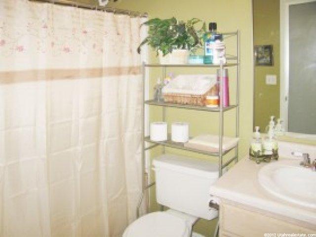 537 S 450 E, Clearfield, UT 84015 — photo 6