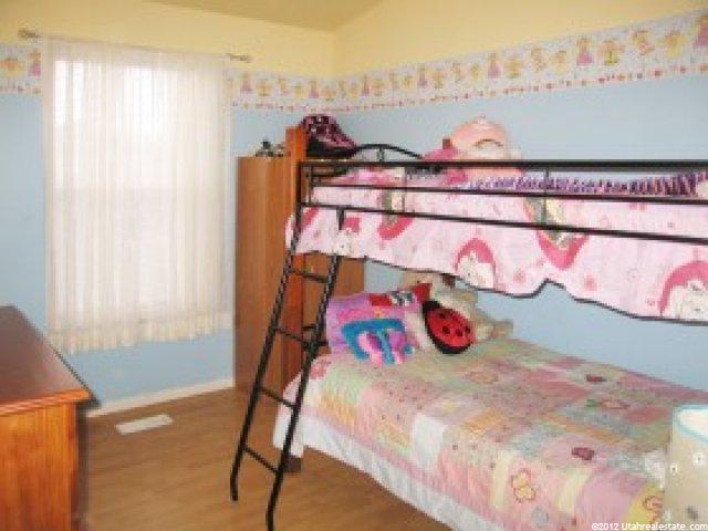 537 S 450 E, Clearfield, UT 84015 — photo 9
