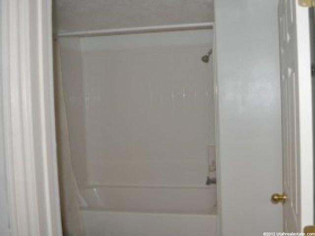 1694 N 2225 W, Clinton, UT 84015 — photo 11