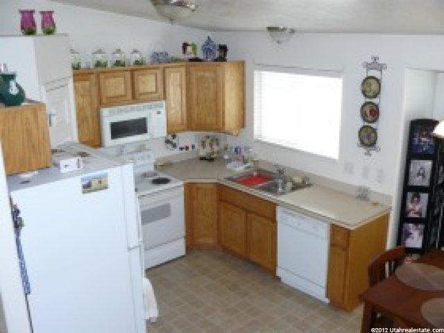 2189 W 1570 N, Clinton, UT 84015 — photo 4