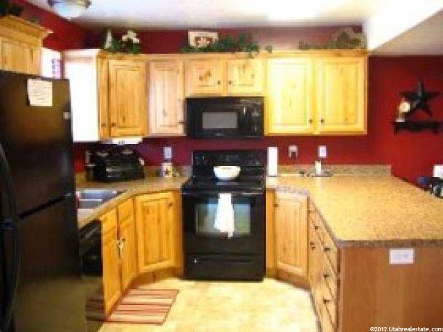 346 W 1925 N, Harrisville, UT 84414 — photo 4