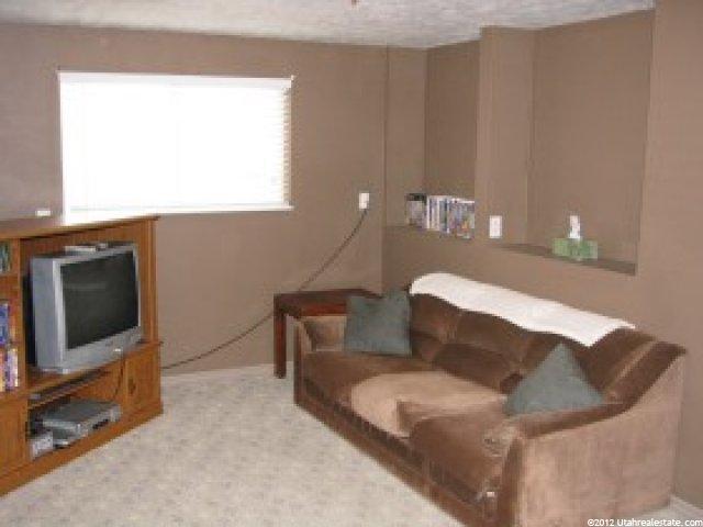 1031 W 550 S, Layton, UT 84041 — photo 2