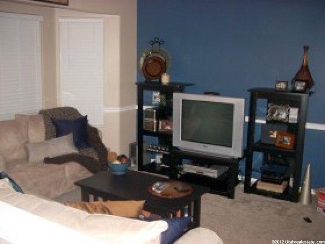 299 Meadow View Dr, Ogden, UT 84404 — photo 2