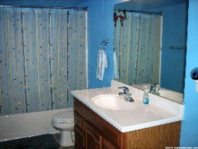 1527 N 2475 W, Clinton, UT 84015 — photo 8