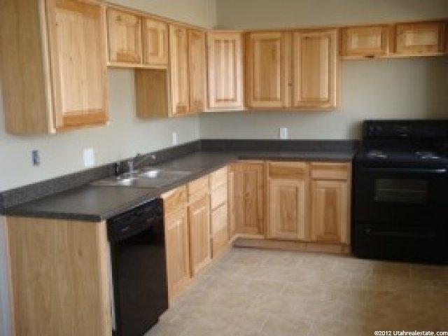 378 S Vernal Ave, Vernal, UT 84078 — photo 2