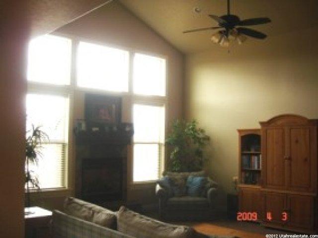 839 Pebble Brook Ln, Layton, UT 84041 — photo 5