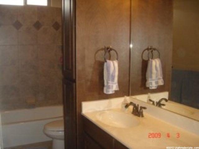 839 Pebble Brook Ln, Layton, UT 84041 — photo 10