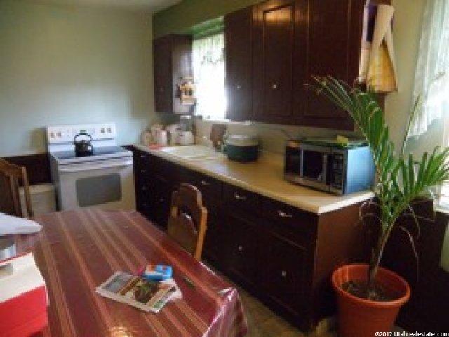 440 E 900 S, Centerville, UT 84014 — photo 3