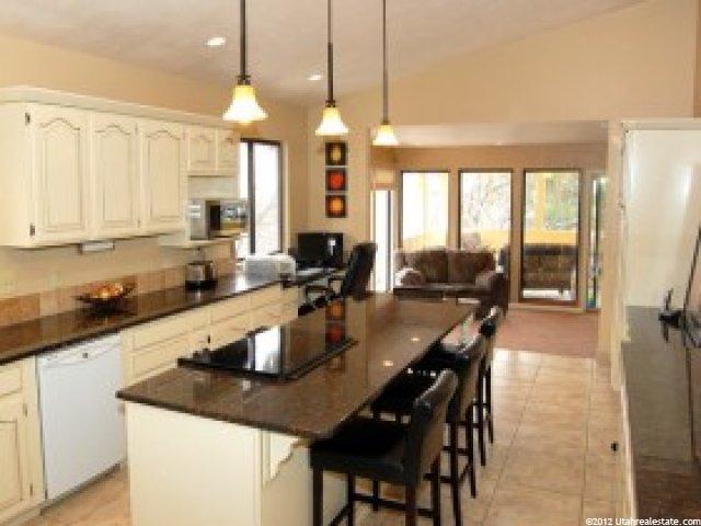 6063 Sharon Cir, Uintah, UT 84403 — photo 2