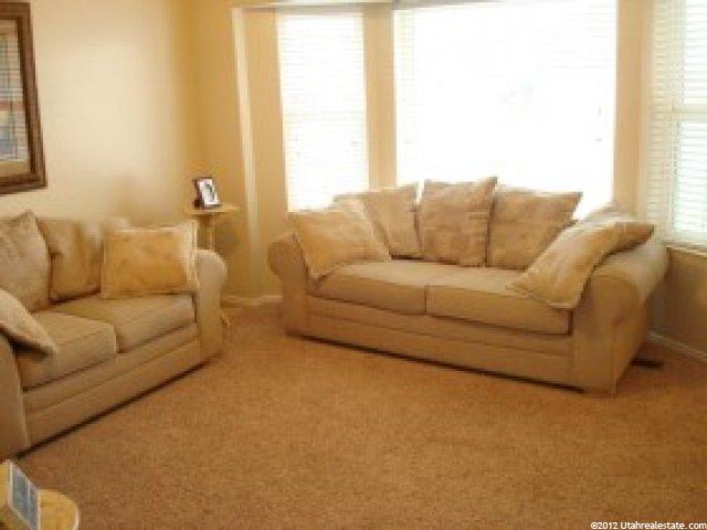 728 W 2050 N, Clinton, UT 84015 — photo 5
