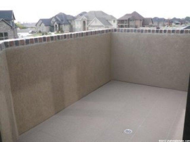 566 W 2400 S, Syracuse, UT 84075 — photo 8