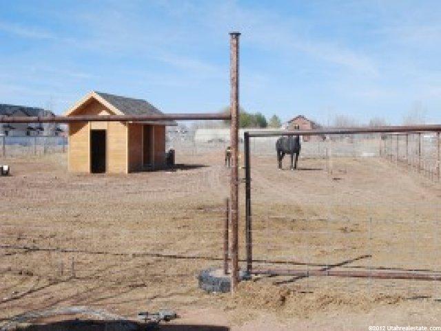 541 N 300 E, Roosevelt, UT 84066 — photo 3