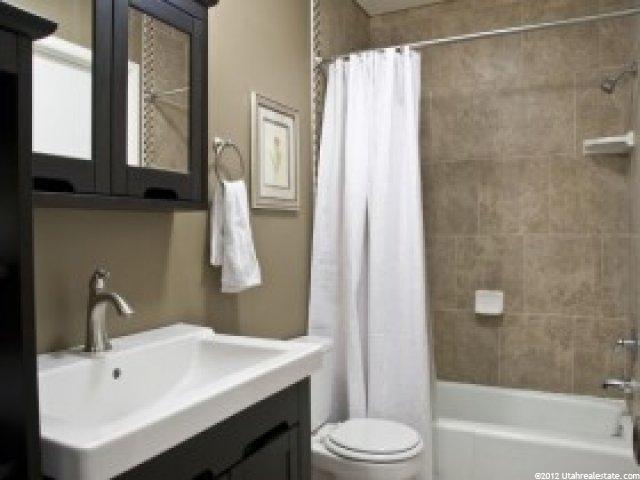 283 E Peach Ln, Bountiful, UT 84010 — photo 11