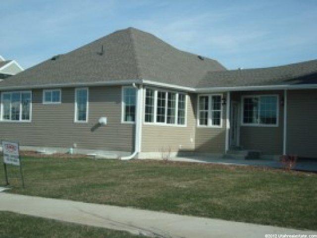 458 Hawthorne Dr, Providence, UT 84332 — photo 2