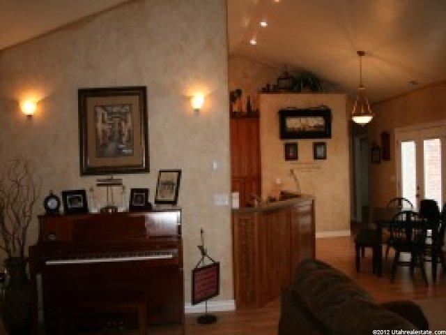 570 N 200 E, Moroni, UT 84646 — photo 5