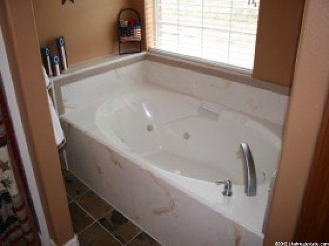 570 N 200 E, Moroni, UT 84646 — photo 10