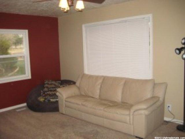 176 S Linden Dr., Clearfield, UT 84015 — photo 2